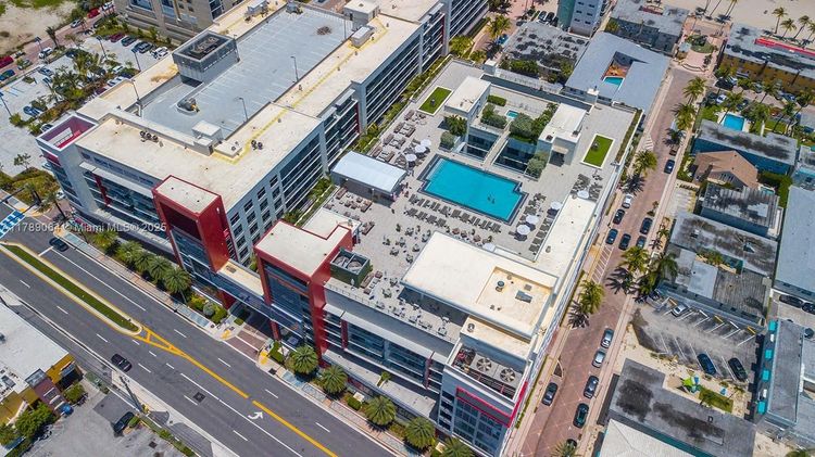 Costa Hollywood #S323 image #20