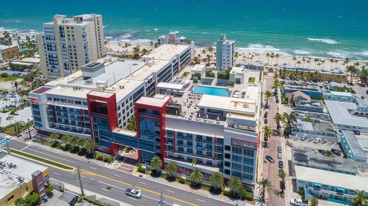 Costa Hollywood #S323 image #21