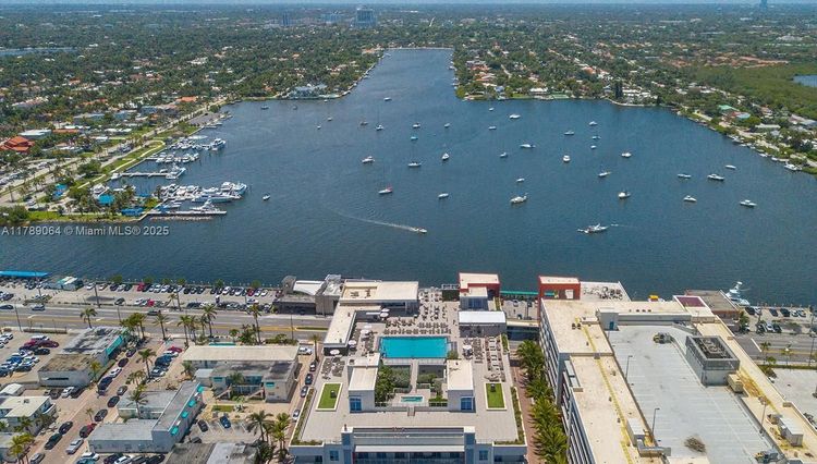 Costa Hollywood #S323 image #25