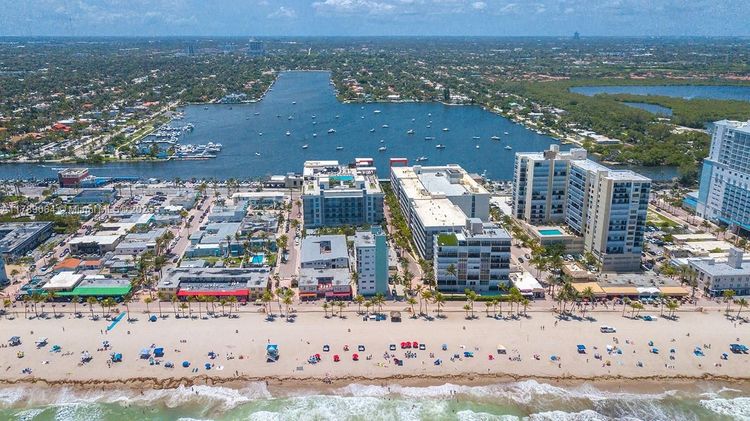 Costa Hollywood #S323 image #26