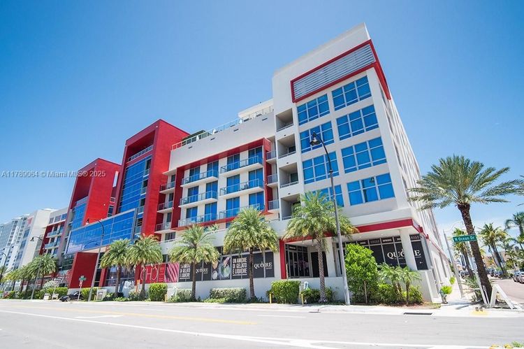 Costa Hollywood #S323 image #6