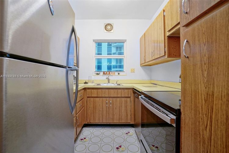 Mimosa #1108 image #6