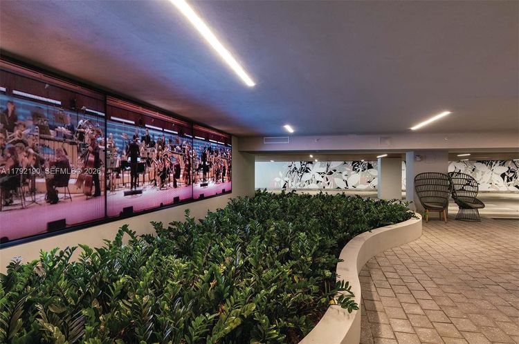 Flamingo South Beach #1528S image #20