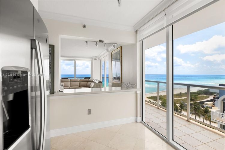 Champlain Towers East #8J image #12