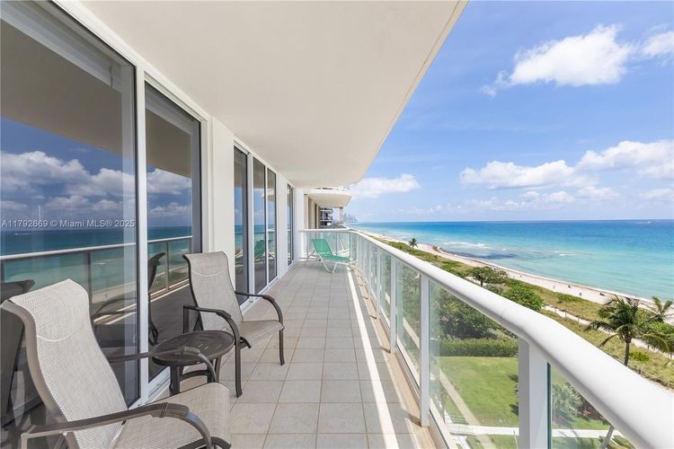 Champlain Towers East #8J image #16