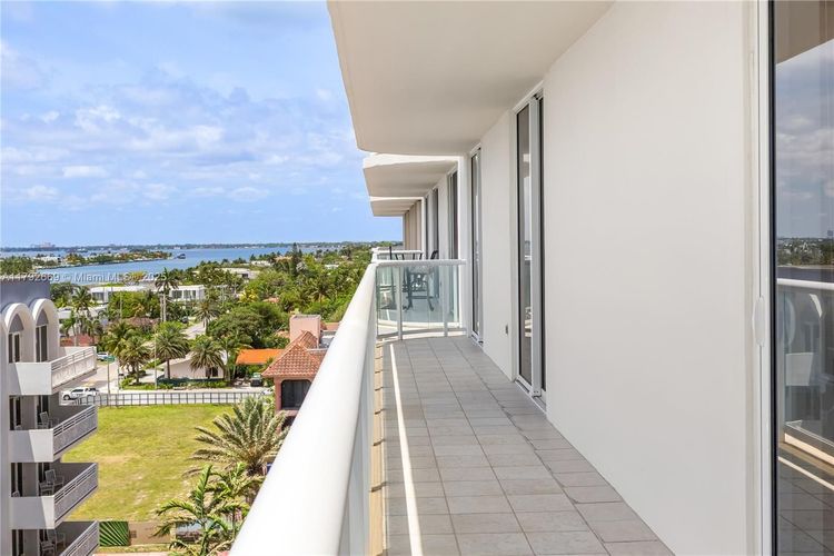 Champlain Towers East #8J image #23