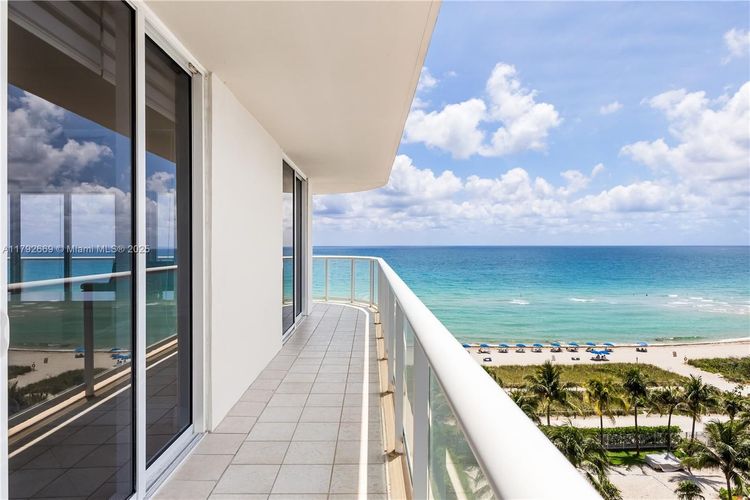 Champlain Towers East #8J image #24