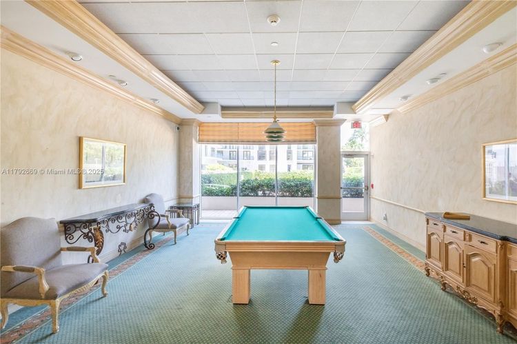 Champlain Towers East #8J image #47