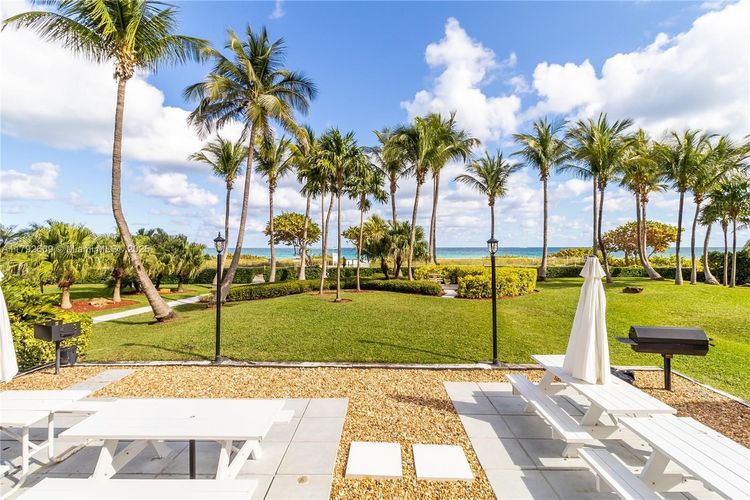 Champlain Towers East #8J image #48