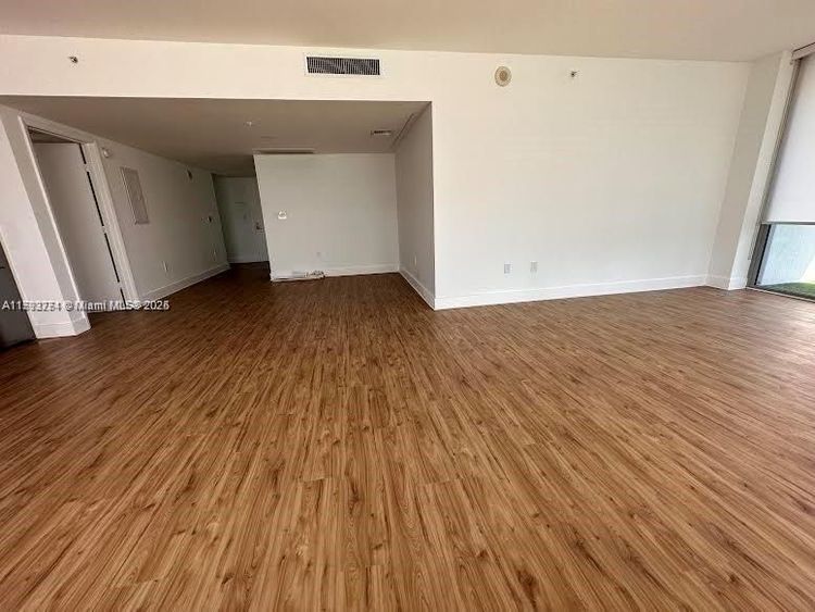 Mint #1105 image #13