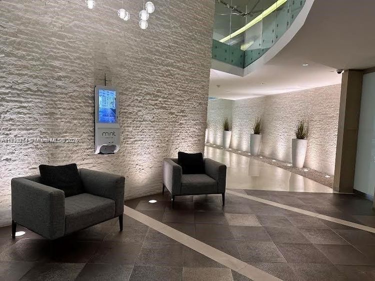 Mint #1105 image #26