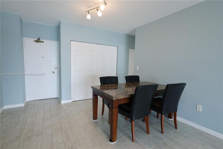 The Hemispheres #21D image #10