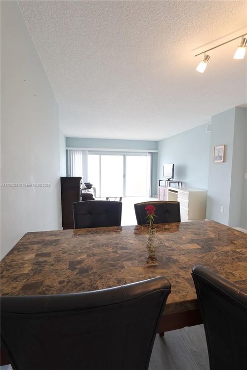 The Hemispheres #21D image #9