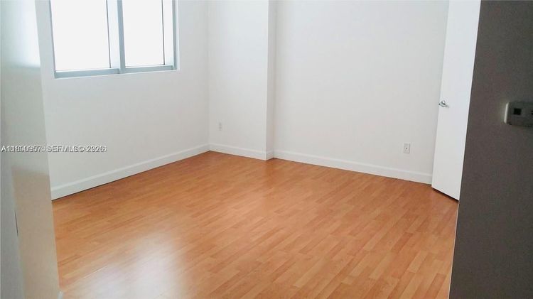 Neo Vertika #1227 image #14