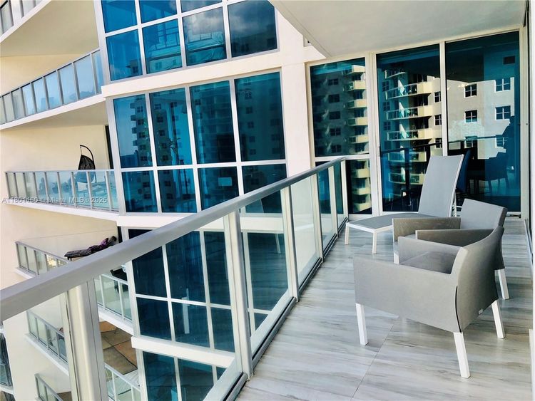 Ocean Palms Hollywood #801 image #14