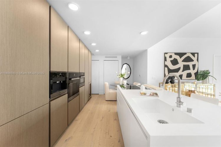 Monaco Yacht Club & Residences #7B image #7