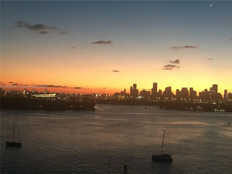 Flamingo South Beach #1532S image #34