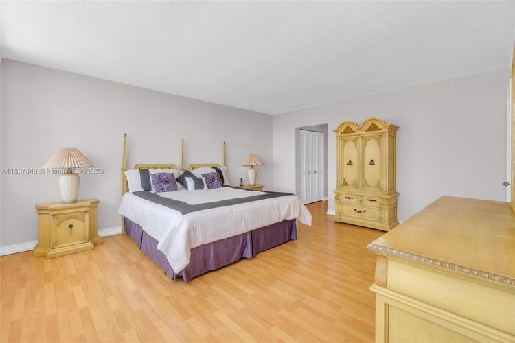 Imperial Towers #538 image #15