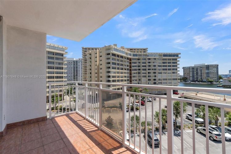 Imperial Towers #538 image #26