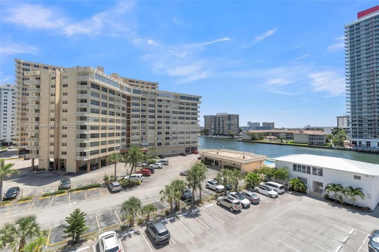 Imperial Towers #538 image #27