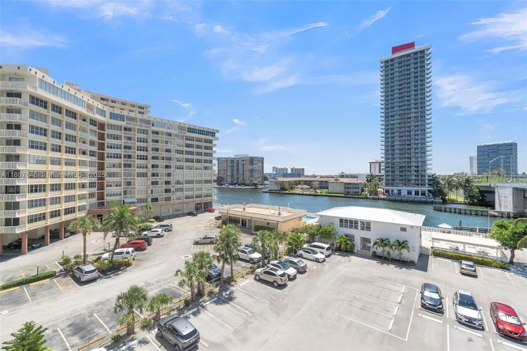 Imperial Towers #538 image #28