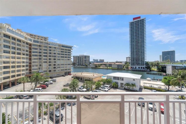 Imperial Towers #538 image #29