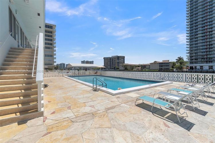 Imperial Towers #538 image #32