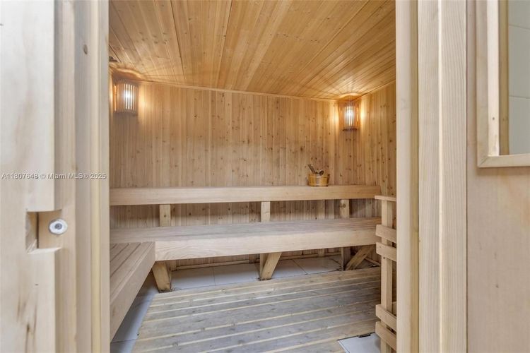 Imperial Towers #538 image #37