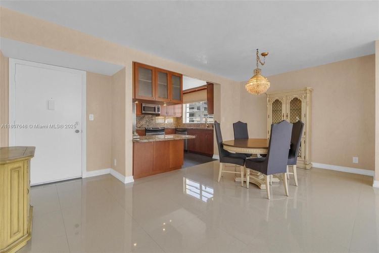 Imperial Towers #538 image #8