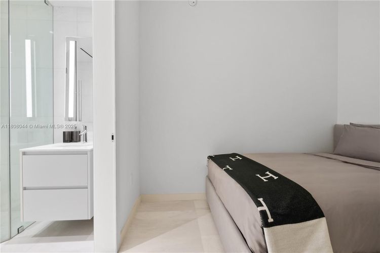 Aston Martin Residences #3104 image #36