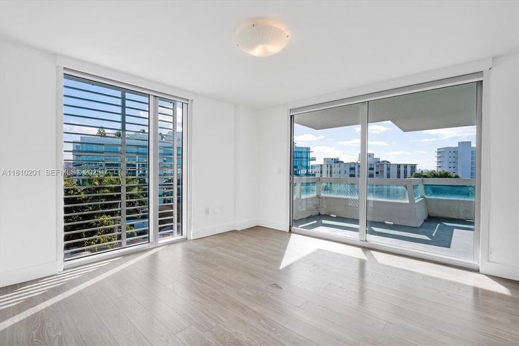 The Club at Bay Harbor #707 image #12