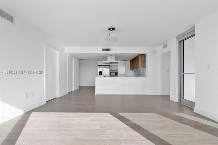 The Club at Bay Harbor #707 image #17