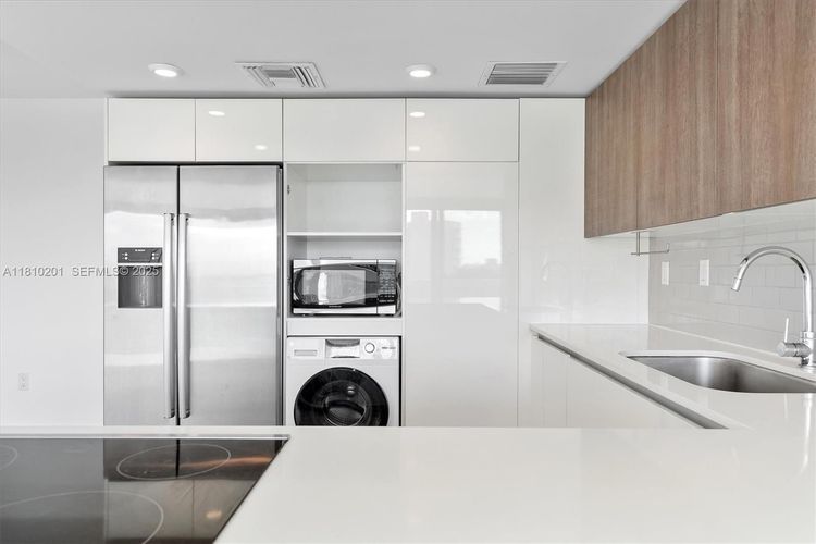 The Club at Bay Harbor #707 image #21