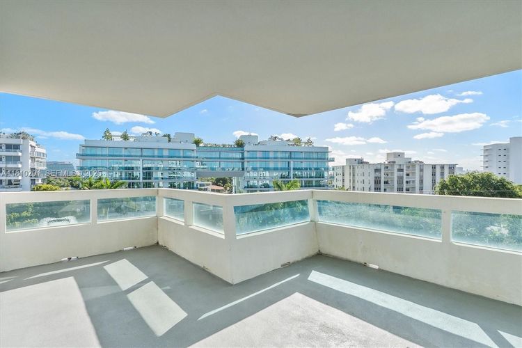 The Club at Bay Harbor #707 image #25