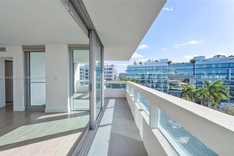 The Club at Bay Harbor #707 image #8