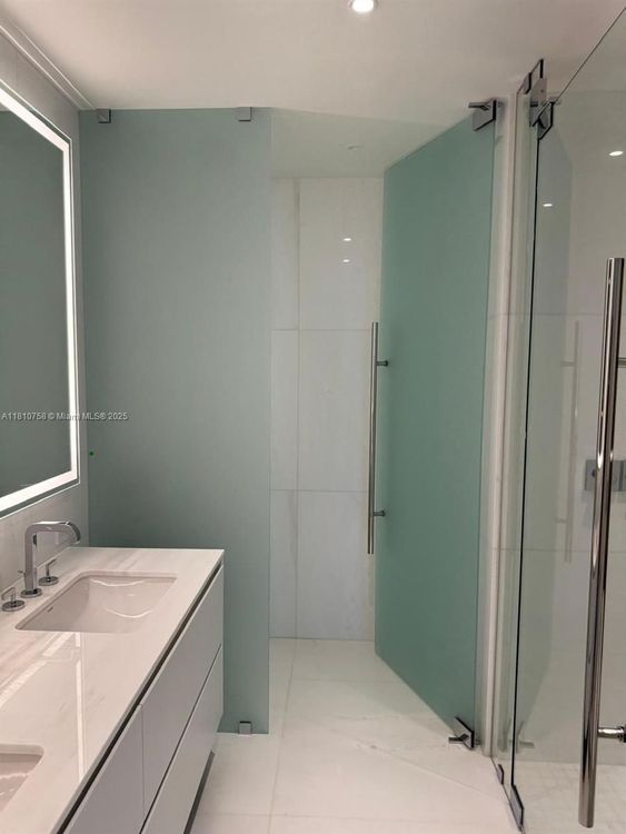 Aston Martin Residences #1805 image #17