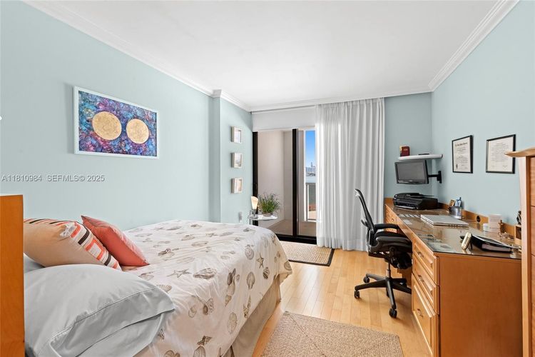 Nine Island Avenue #505 image #31