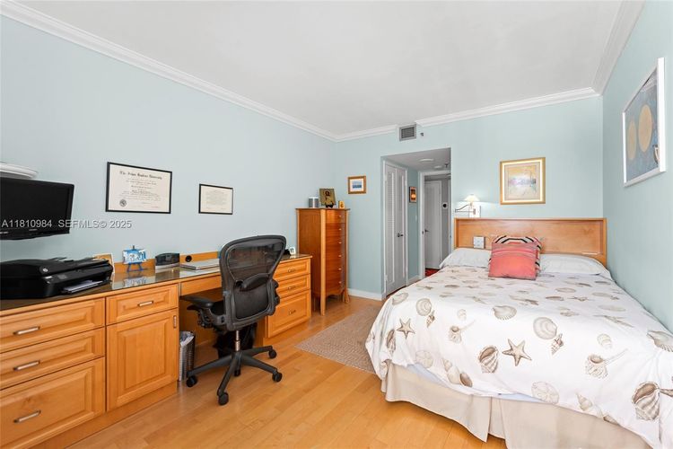 Nine Island Avenue #505 image #32