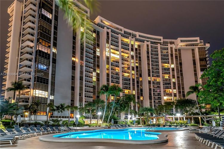 Nine Island Avenue #505 image #43