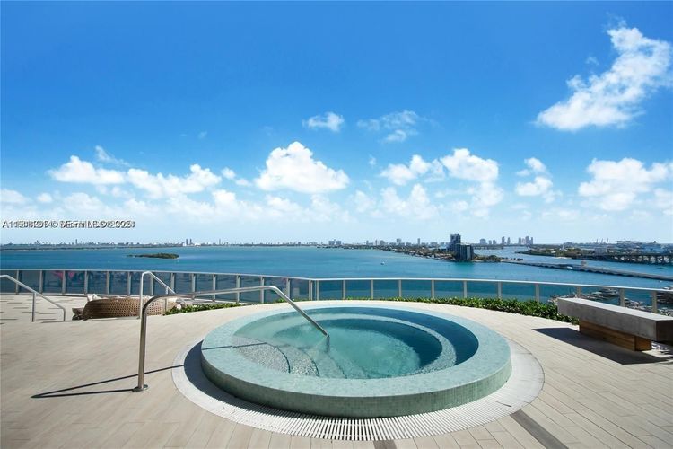 Aria on the Bay #501 image #24