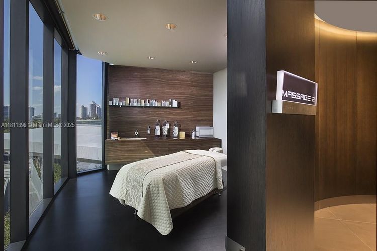 Porsche Design Tower #4603 image #50