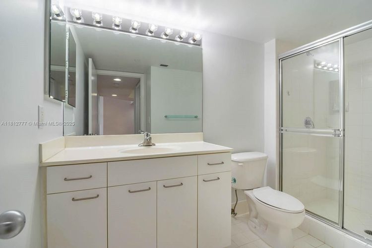 South Tower at the Point #2104 image #24