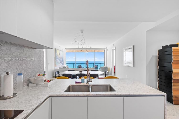 57 Ocean #1602 image #9