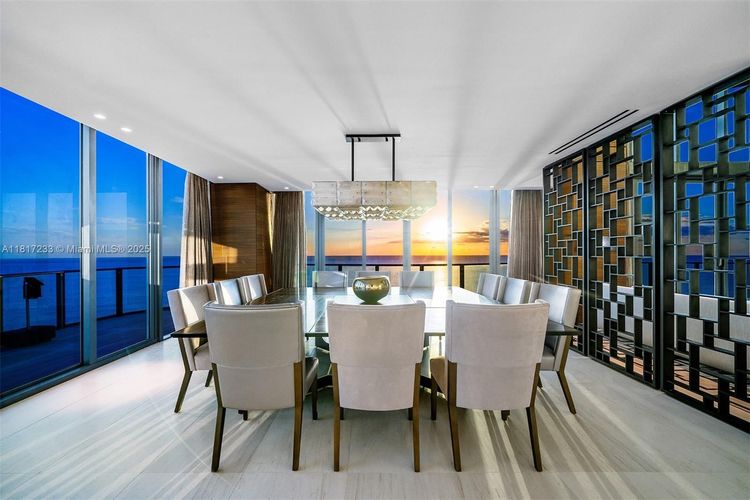 Regalia #PH-43 image #12