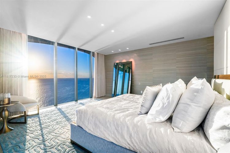 Regalia #PH-43 image #18