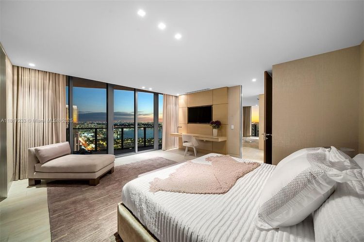 Regalia #PH-43 image #25