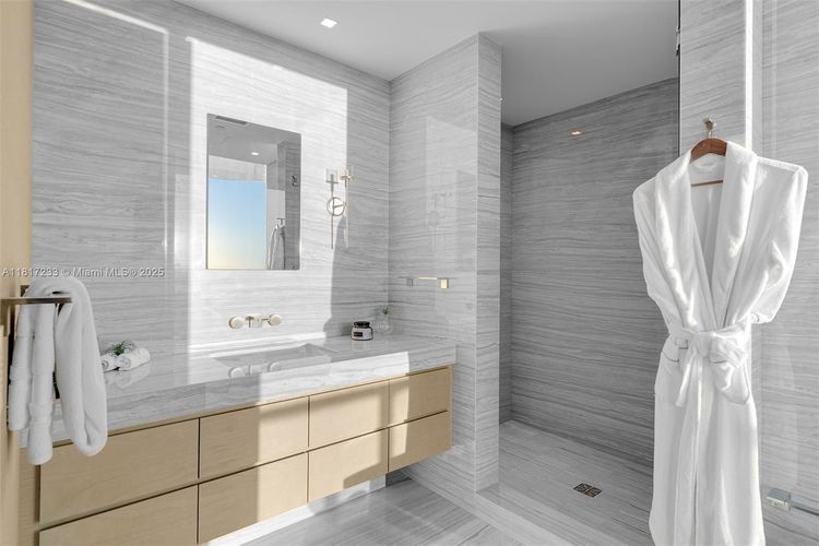 Regalia #PH-43 image #26