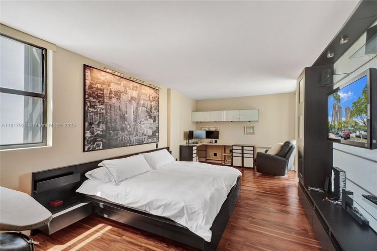 Delvista Towers #1014 image #7