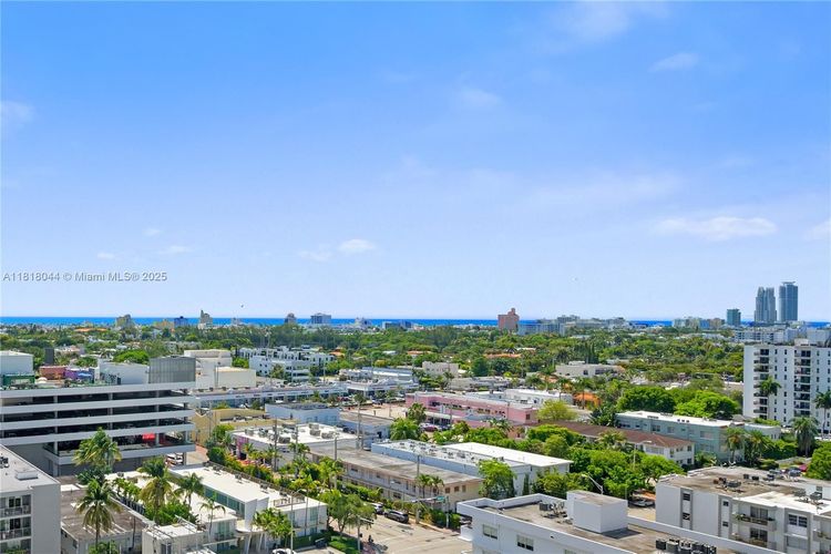 Bayview Plaza #PH3 image #3
