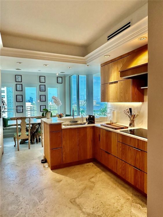 Grove Hill Tower #1403 image #14